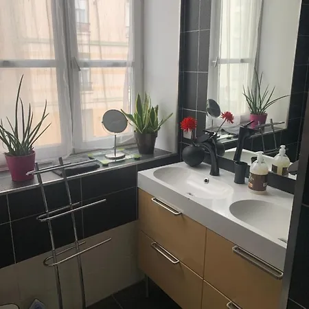 Bed & Breakfast Lyon Home's Villeurbanne