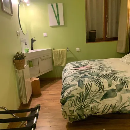 Lyon Home's 3*