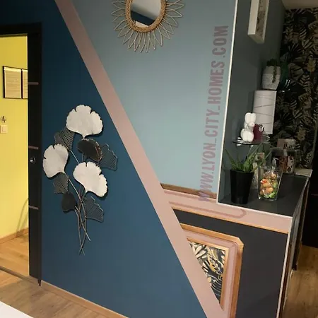 Bed & Breakfast Lyon Home's 3*