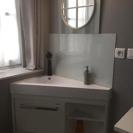 Lyon Home's Bed & Breakfast Villeurbanne